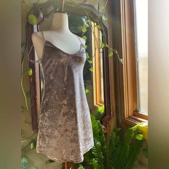 SOLD! ♥️ Silver Velvet Mini Dress | S - Picture 4 of 8